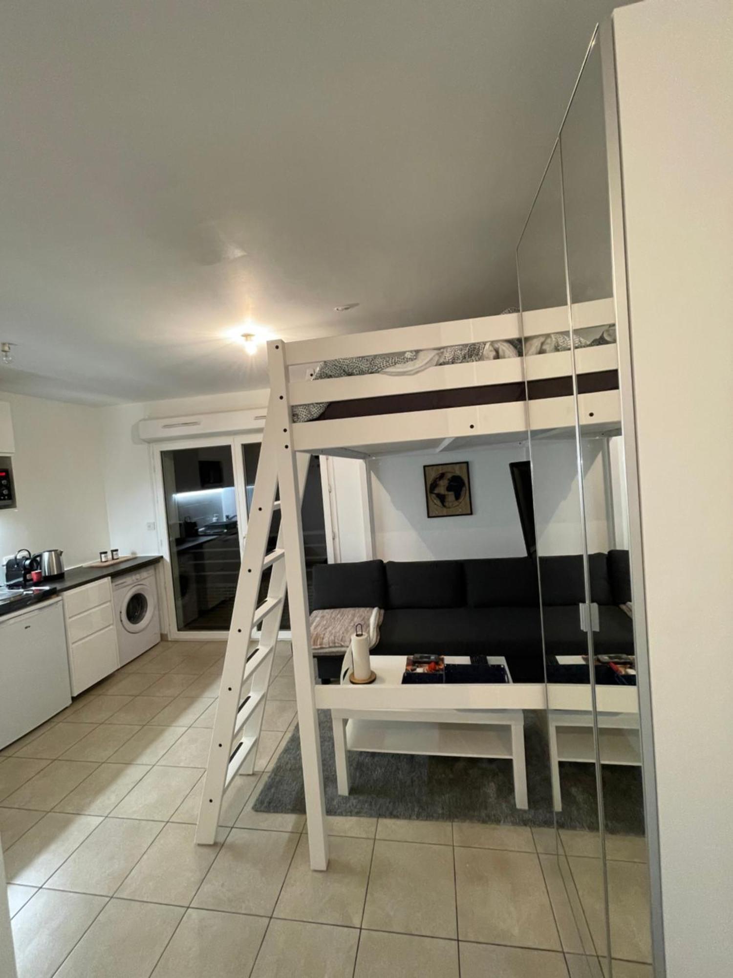 Appartement Lahcen Thorigny-sur-Marne Екстериор снимка