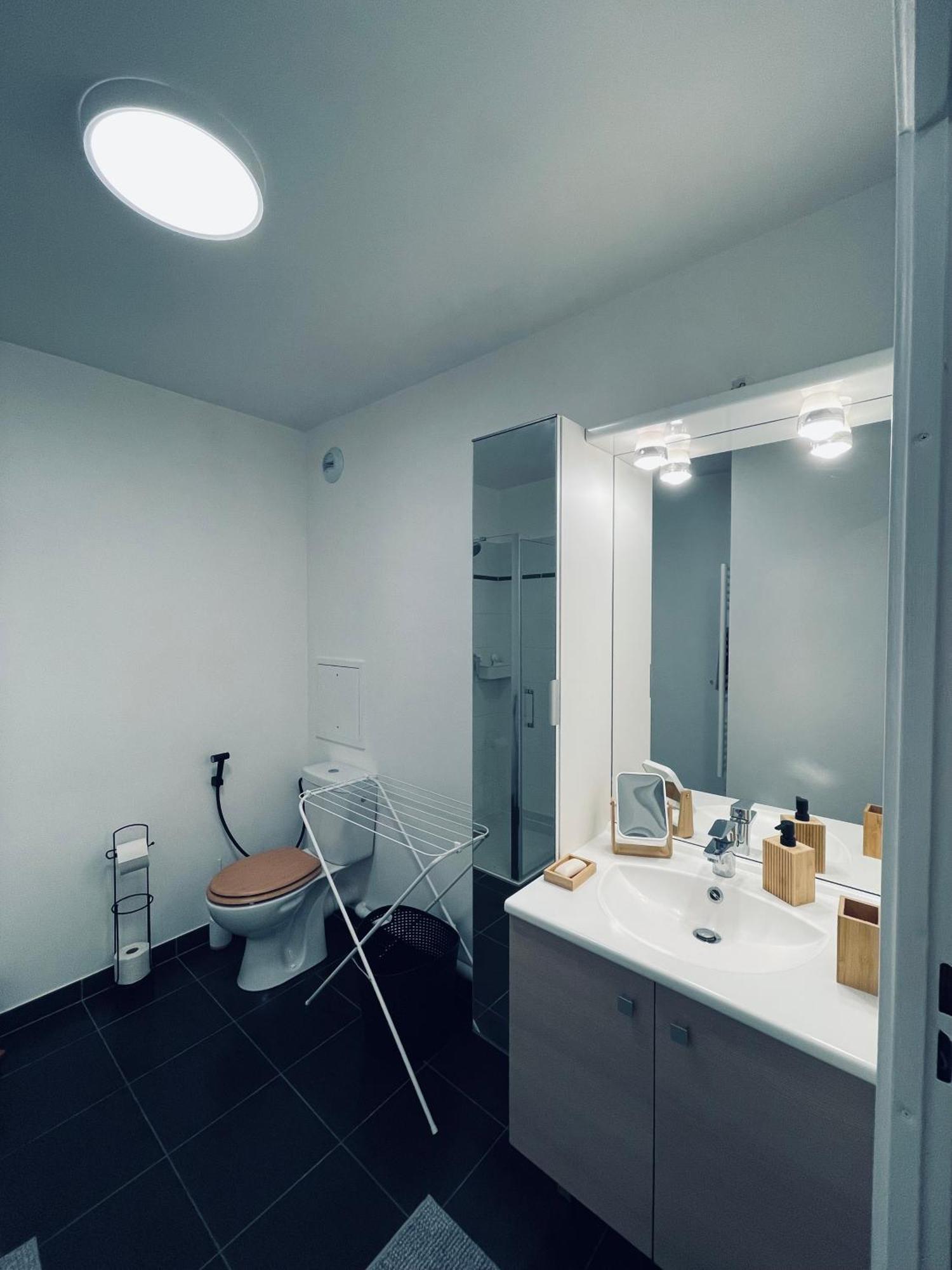 Appartement Lahcen Thorigny-sur-Marne Екстериор снимка