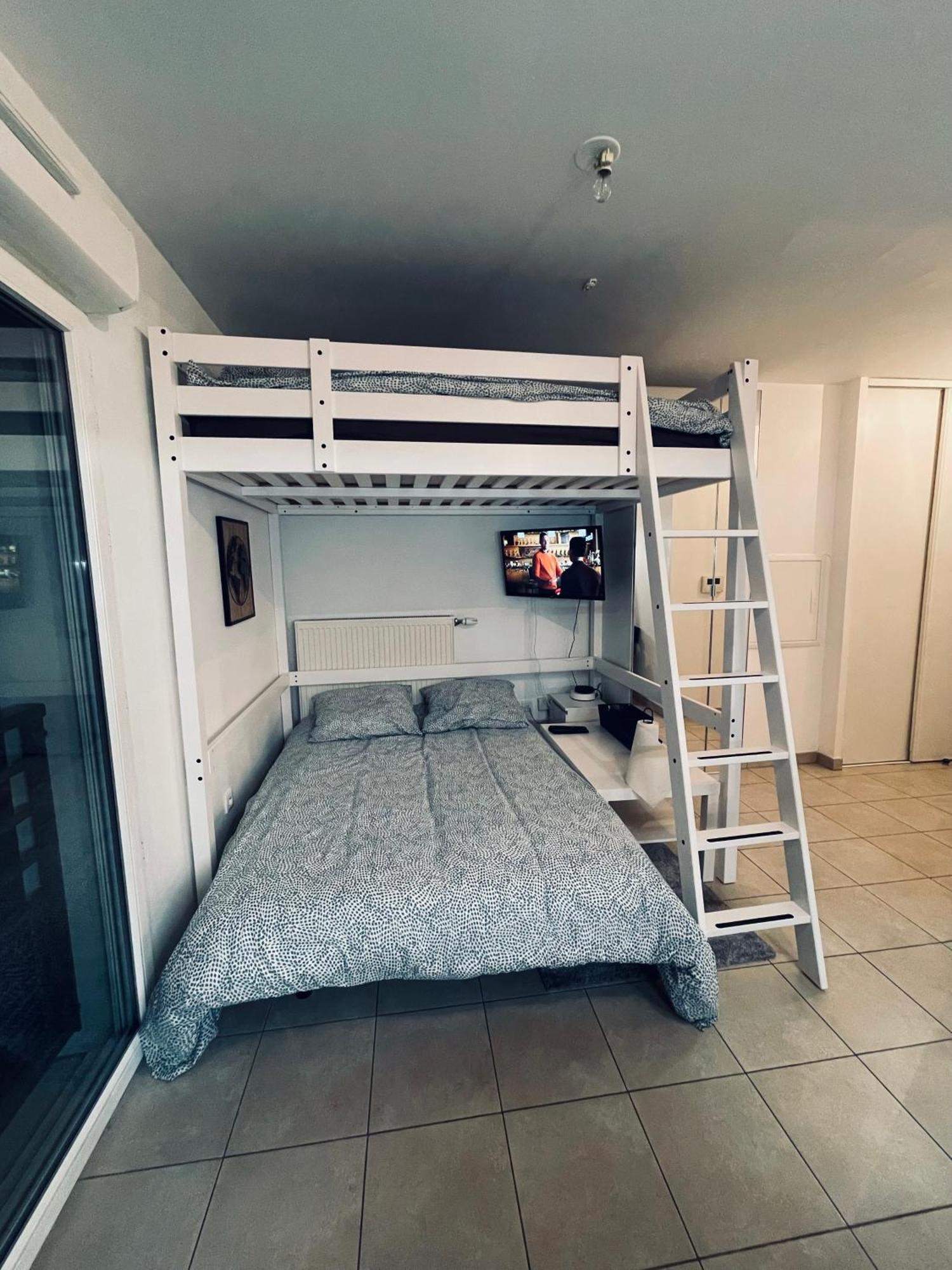 Appartement Lahcen Thorigny-sur-Marne Екстериор снимка