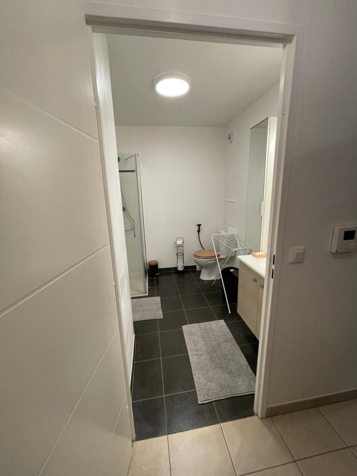 Appartement Lahcen Thorigny-sur-Marne Екстериор снимка